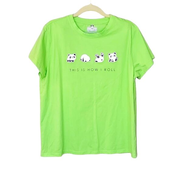 Tops - ✨️ Panda This is a how I Roll Shirt Size XXL